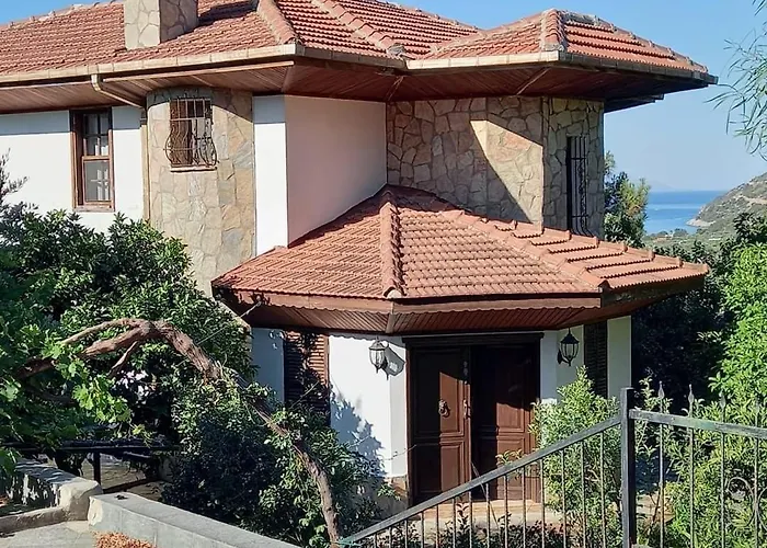Datca,Mesudiye 'De Muestakil Guenluek Kiralik Villa Willa